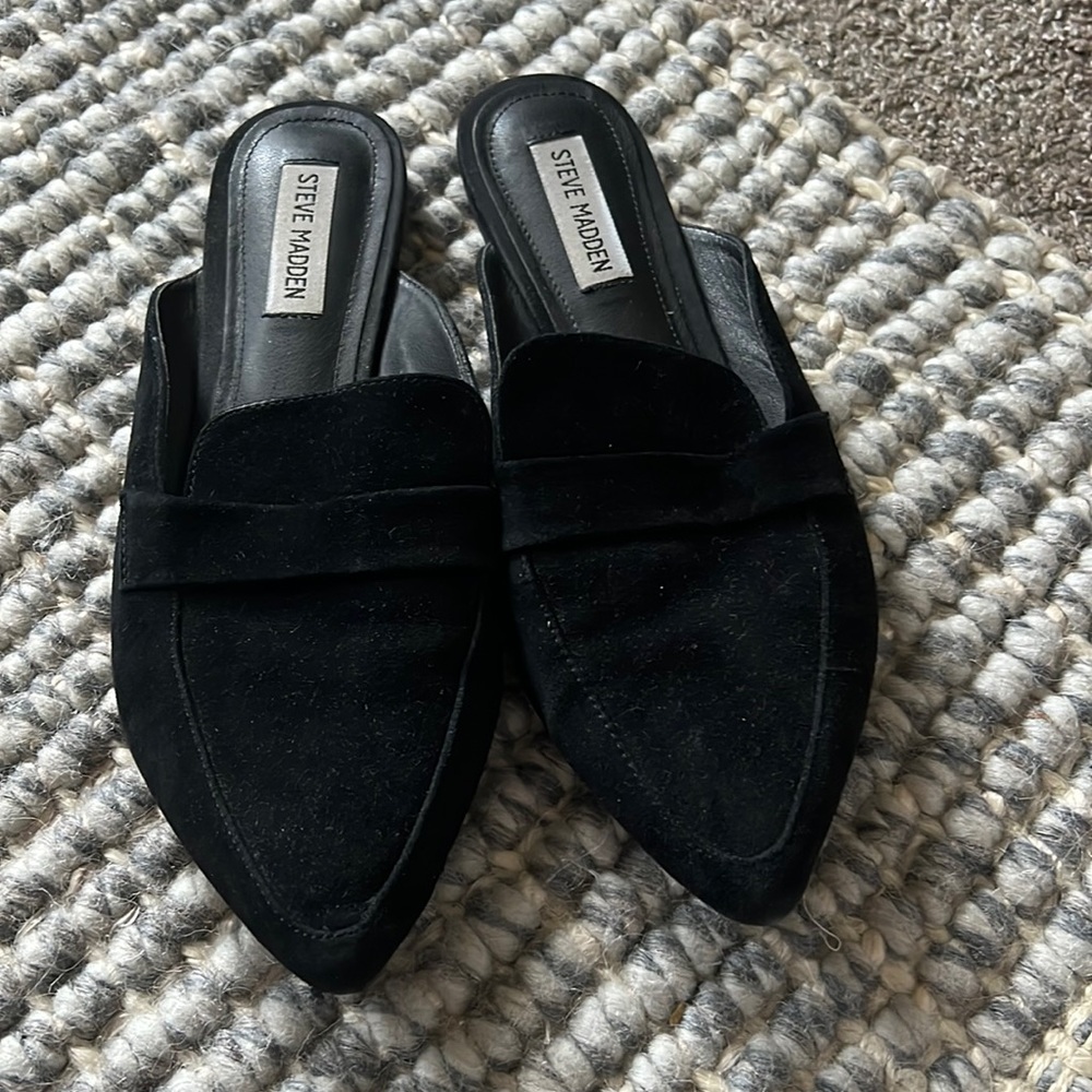 Black Steve Madden mules
